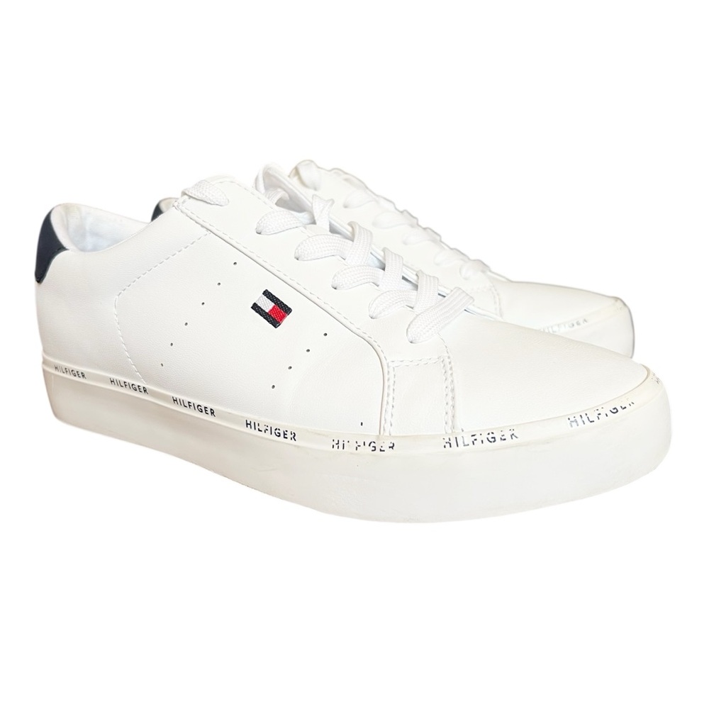 Tommy Hilfiger Henissly Classic White Leather Sneakers size 9.5